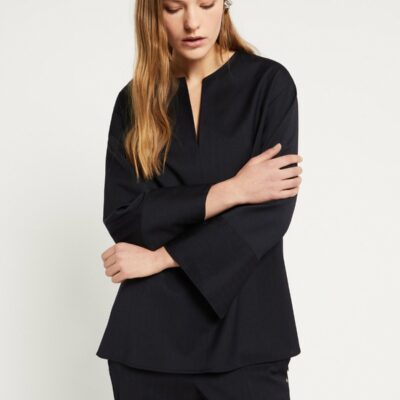 BLUSA ESCOTE EN V A RAYAS